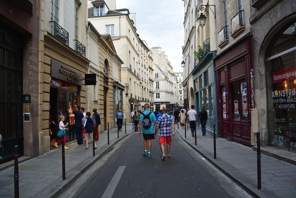 Pick A Flat'S Apartment In Le Marais - Rue Sainte Croix De La Bretonnerie Paris Quarto foto
